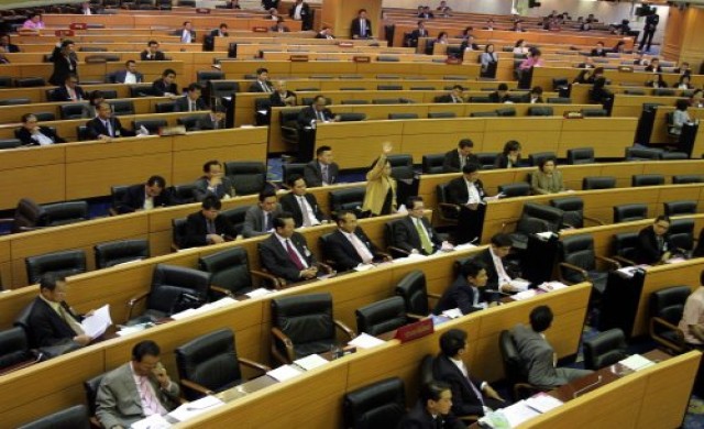 'อำนวย'ยัน30ส.ค.ประชุมร่วมสภาแก้รธน.