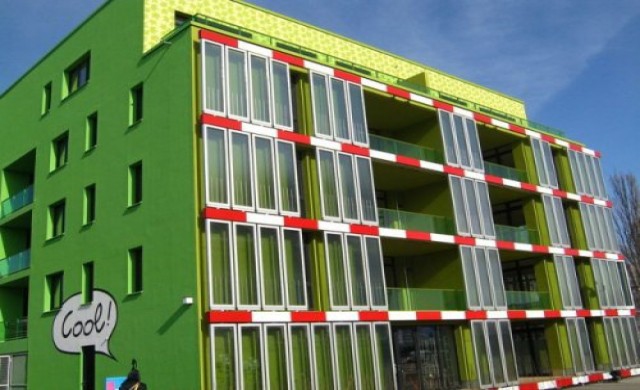 ตึกอัจฉริยะ สร้างพลังงานจากสาหร่าย