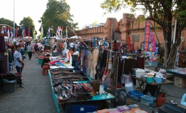 ตลาดยอดนิยมในเมืองไทย