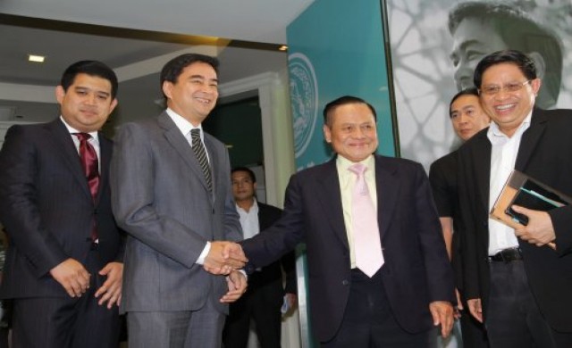 'บรรหาร'ชวน'อภิสิทธิ์' ปัดร่วมวงปฏิรูป