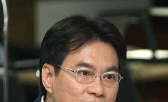 ปชป. ยื่นถอดถอนประธานรัฐสภาแล้ว