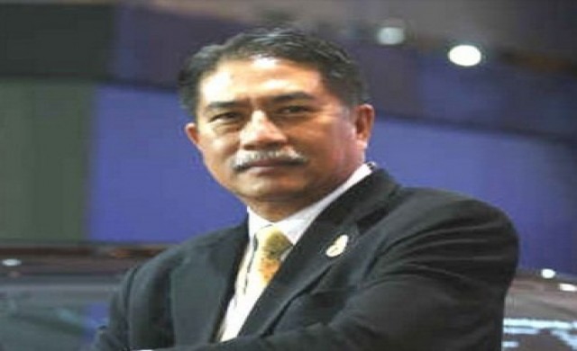 เรื่องที่เกิดบนกระจก(2)