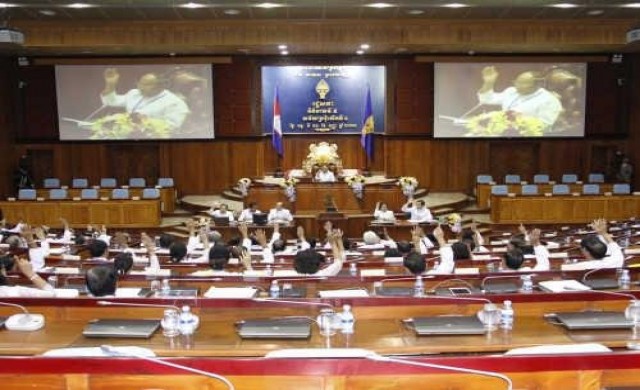ฝ่ายค้านกัมพูชาคว่ำบาตรเปิดสภา