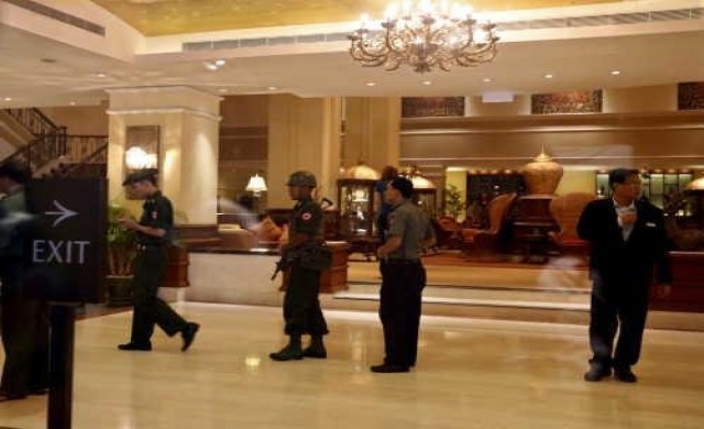 ระเบิดโรงแรมหรูกลางย่างกุ้ง