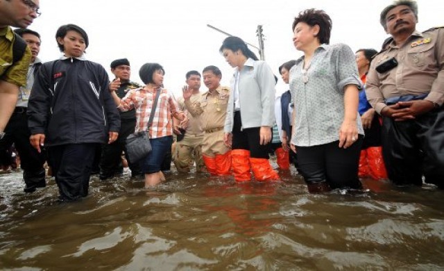 นายกฯควงผบ.ทบ.ตรวจน้ำฉะเชิงเทรา