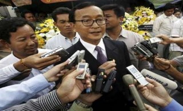 ผู้ประท้วงกัมพูชานับหมื่นยุติการชุมนุม