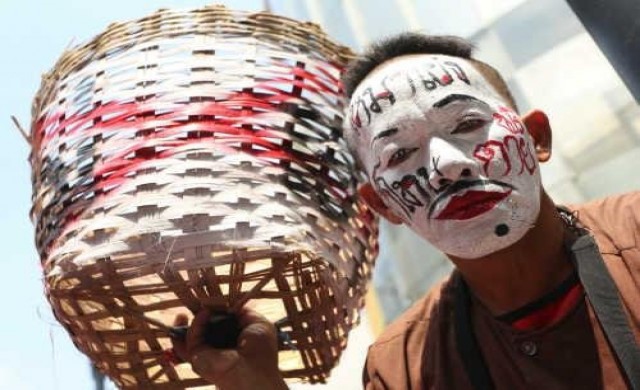 มติภาคประชาชนผนึกต้านนิรโทษเหมาเข่ง