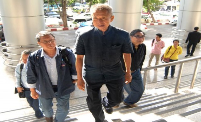 'จำลอง'ย้ำทำถูกทาง รวม2ม็อบเข้าด้วยกัน