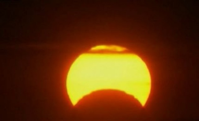 เกิดสุริยุปราคาผสมพาดผ่าน3ทวีป