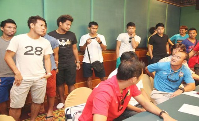 บอลไทยระส่ำซ้ำ 2 ตัวหลักเดี้ยงเพิ่ม