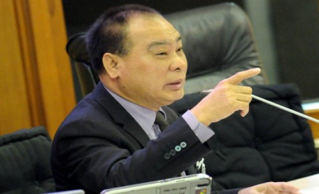 เพื่อไทยประกาศลั่นไม่รับอำนาจศาลรธน.