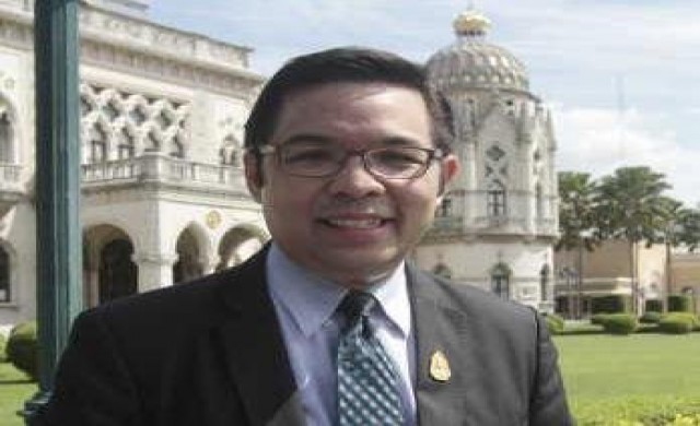 ทูตอังกฤษห่วงการเมืองในไทยแนะเจรจา