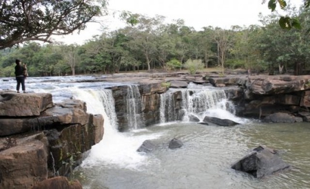 ท่องเมืองพญาแล