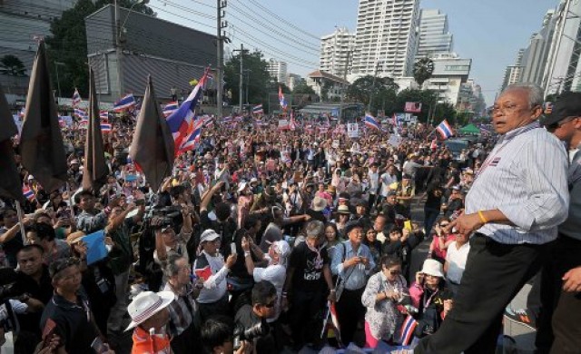 'สุเทพ'อัดรัฐบาลหลอกคนไทยไม่ได้แล้ว