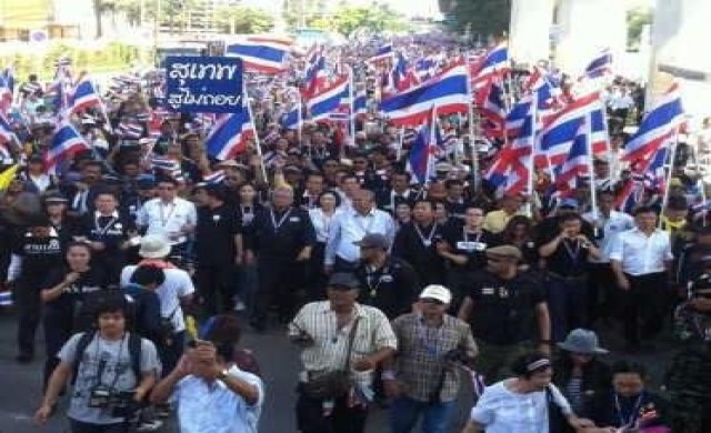 สื่อต่างชาติจับตาชุมนุมไทย