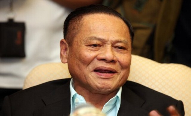 'บรรหาร'ปัดให้ความเห็นกปปส.ล้อมที่รับสมัคร