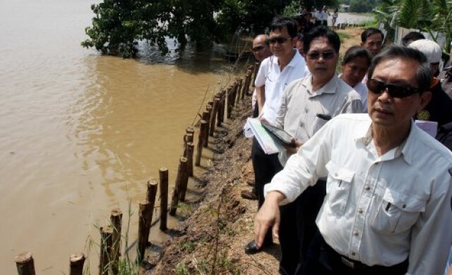 ยกฟ้อง'เทพไท'กล่าวหา'ปลอดประสพ'ล้มเจ้า