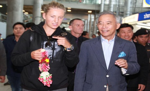 อซาเรนกาถึงไทย ปลื้มเป็นนางแบบ ก่อนดวล"เซเรนา"