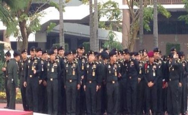 ทหารเตรียมแถลงจุดยืนทางการเมือง