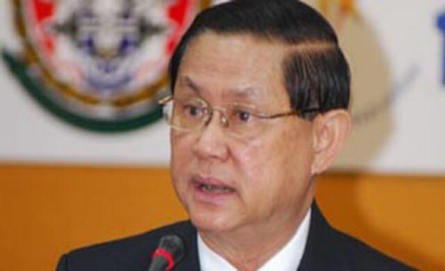 ยกเหล็กพร้อมวางตัวจอมพลังลุยปี57