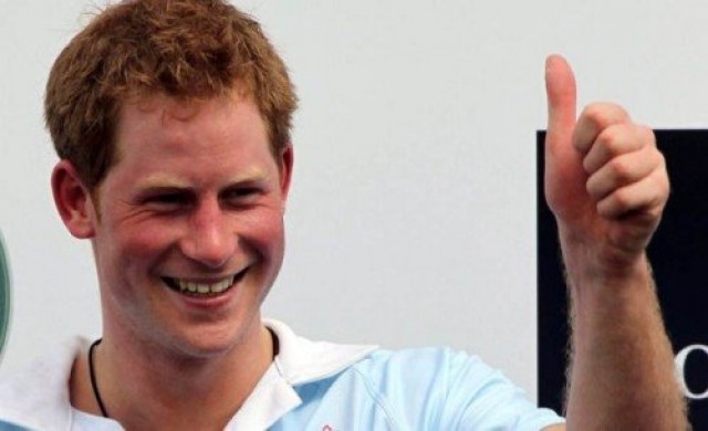 เจ้าชายแฮร์รี่เสวยหน่อไม้ฝรั่งหวั่นพระเกศาบาง