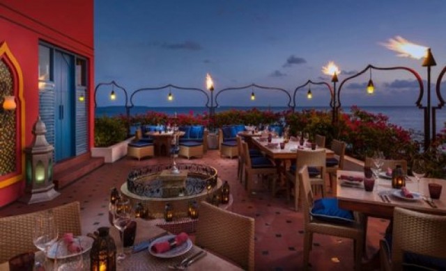 "รักษ์" ตลอดกาล 
โฟร์ ซีซั่น, ลันดา กีราวารู