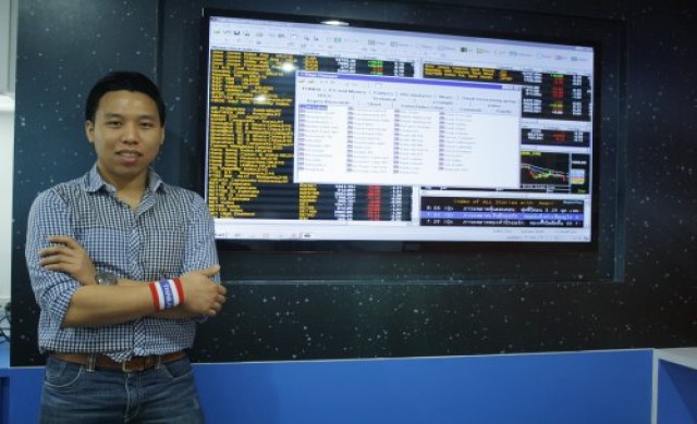 เผยโฉม "คุณหมอนักเทคนิค" "นพ.รัชต์ชยุตม์ จีระพรประภา" 1