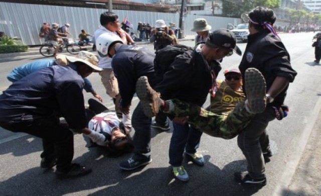 ทหารเตือน'หยุด'สร้างสถานการณ์