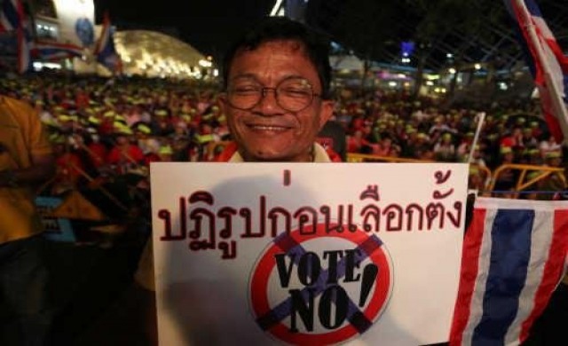 สื่อนอกหวั่นการเมืองไทยยื้อ!ได้ส.ส.ไม่ครบ