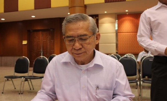 'พิเชษฐ'ประกาศอำลาการเมือง