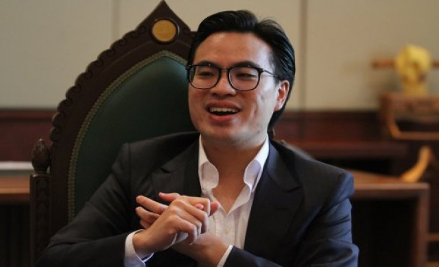 'เอกณัฏ'อ้างผู้ชุมนุมออกมาปกป้องเศรษฐกิจ