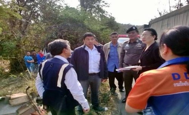 รถทัวร์ทัศนศึกษานร.ชนรถพ่วงดับ15เจ็บ34