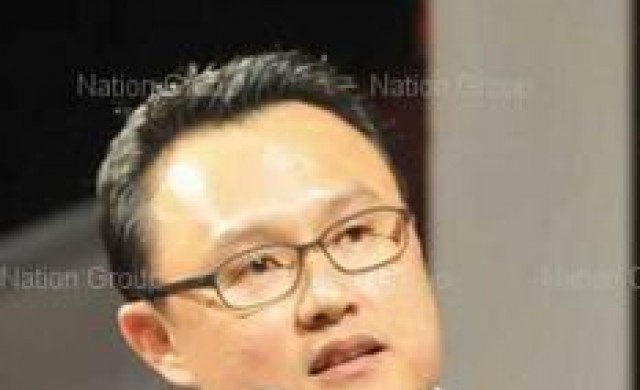 "พิพิธ เอนกนิธิ" จอมวางฟุตพริ๊นต์เคแบงก์