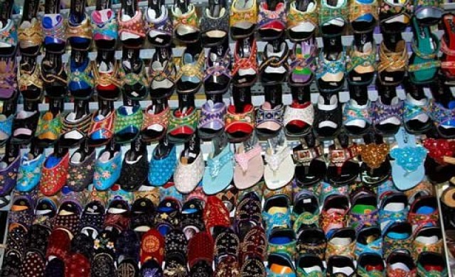 รองเท้าเวียดนามรุ่งตลาดไทย