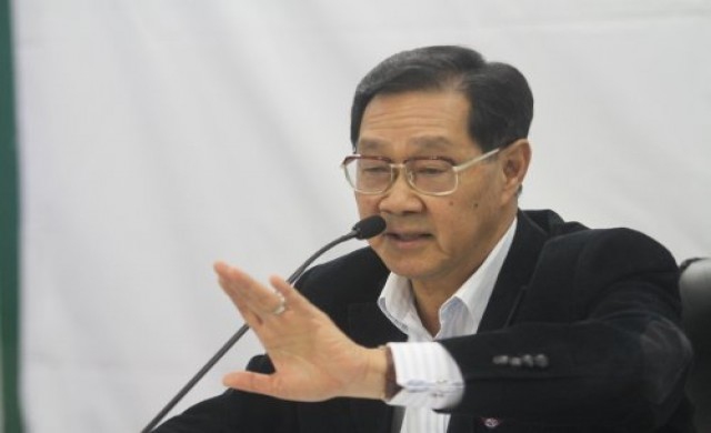 'ปรีดิยาธร'ชี้การเมืองใกล้จบห่วง6เดือนไร้รบ.