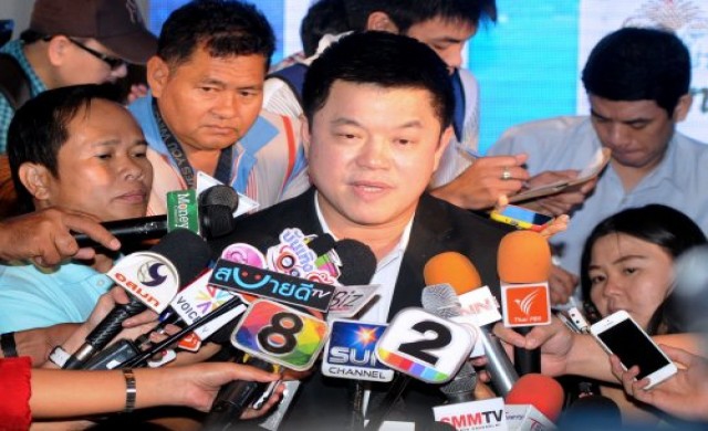 แถลงสปอนเซอร์ถ่ายสดบอลโลก