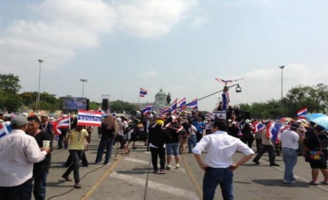 ลานพระรูปฯเริ่มคึกคัก