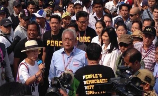 'สุเทพ'นำมวลชนสักการะร.5-ร.7ยึดอำนาจคืน