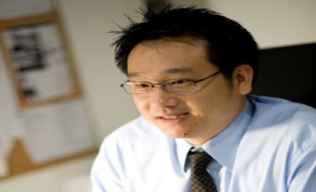 พลิกมุมคิดสร้างพรสวรรค์ 

ดร. กุลเดช สินธวณรงค์