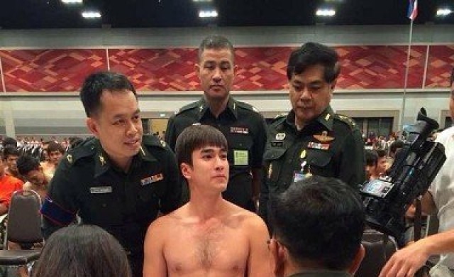 'ณเดชน์'ชวดรับใช้ชาติเป็นโรคหืดหอบ