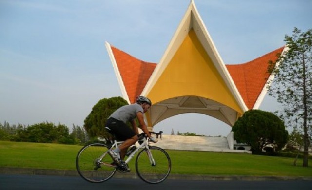 หนีน้ำไปนอนสวนฯ