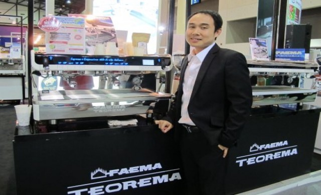 เติม 'เขียว' เครื่องชงกาแฟ