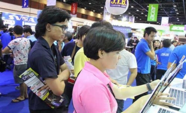 เจาะกระบวนท่าใหม่ 'ผู้ค้าไอที' หาโอกาสในสุญญากาศ