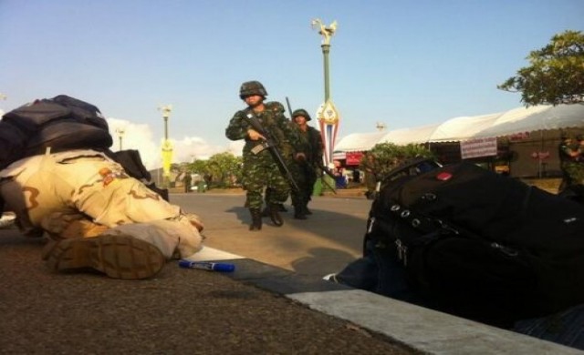 ทหารเข้าคุมเวทีนปช.แล้ว