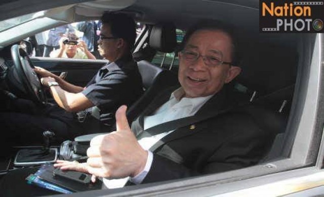 'ยรรยง'เข้ารายงานตัวตามคำสั่ง