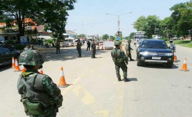 ทหารคุมเข้มด่านบึงกาฬ