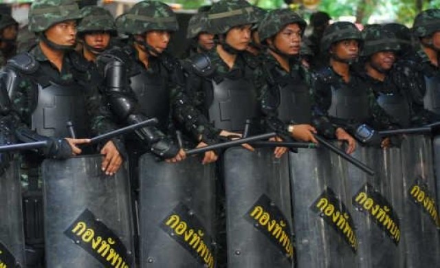 ย้อนอดีตยึดอำนาจ