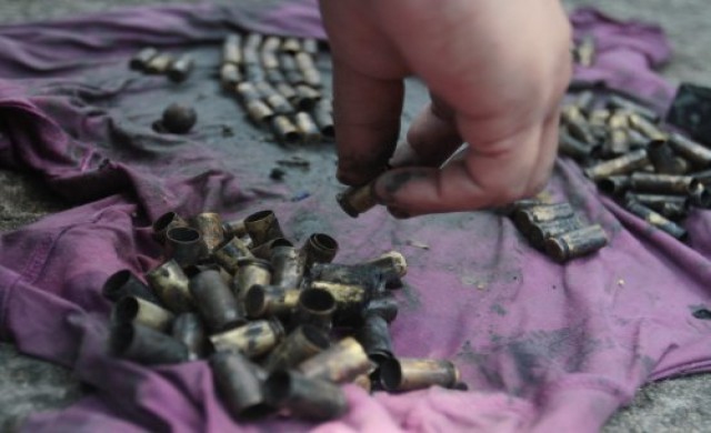 พบปลอกกระสุนปืนเพียบ