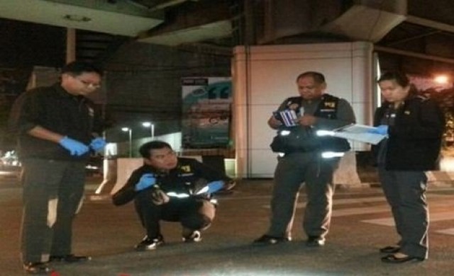 เหตุปาระเบิดแยกพระราม9รถเสียหาย2คัน