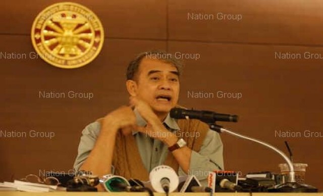ธีรยุทธเตือนอย่ามุ่งสร้างรัฐเข้มแข็ง